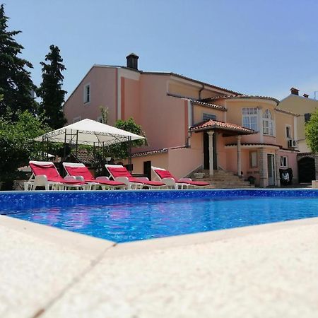 Giovanna Boutique Rooms & Pool Пула Экстерьер фото