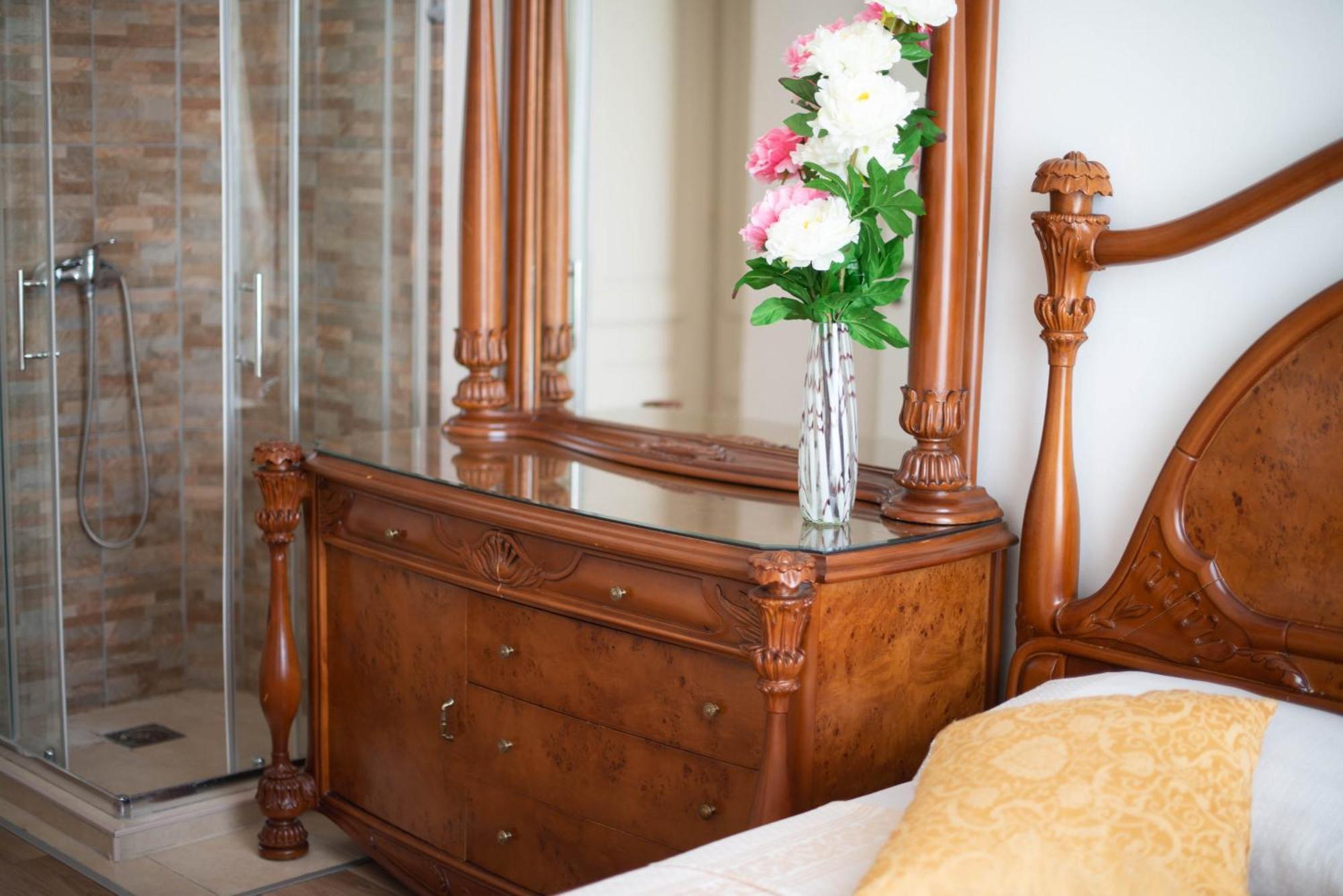 Giovanna Boutique Rooms & Pool Пула Экстерьер фото