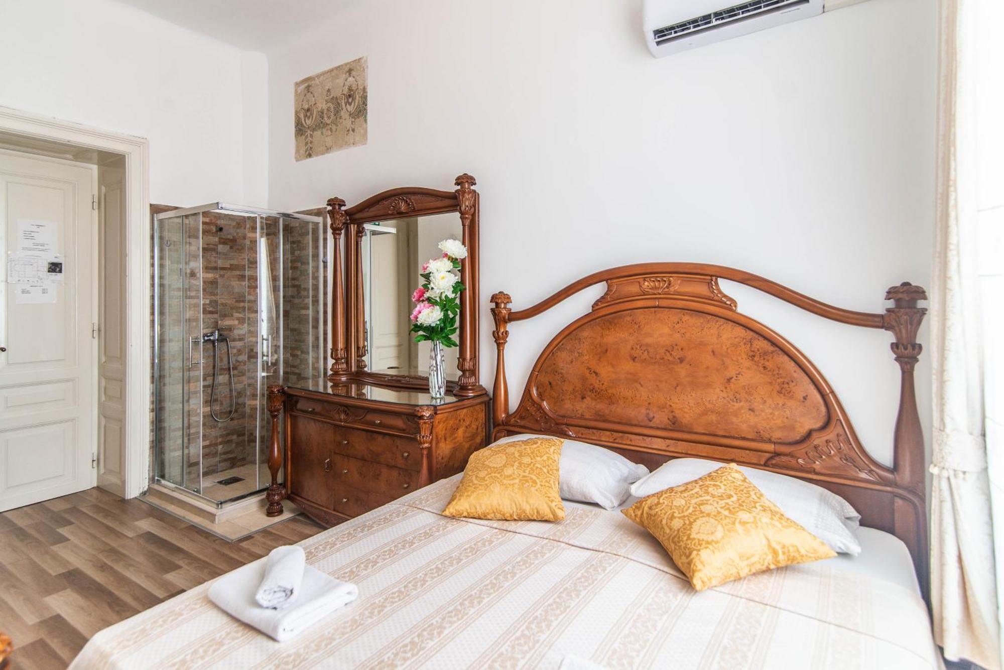 Giovanna Boutique Rooms & Pool Пула Экстерьер фото